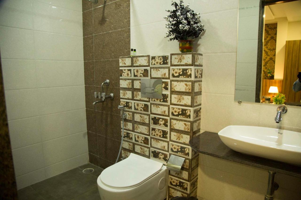 Dabok Hotel The Mewar מראה חיצוני תמונה