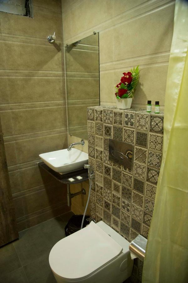 Dabok Hotel The Mewar מראה חיצוני תמונה