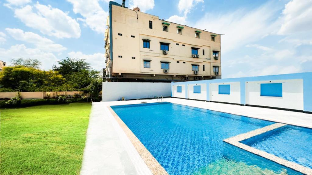 Dabok Hotel The Mewar מראה חיצוני תמונה