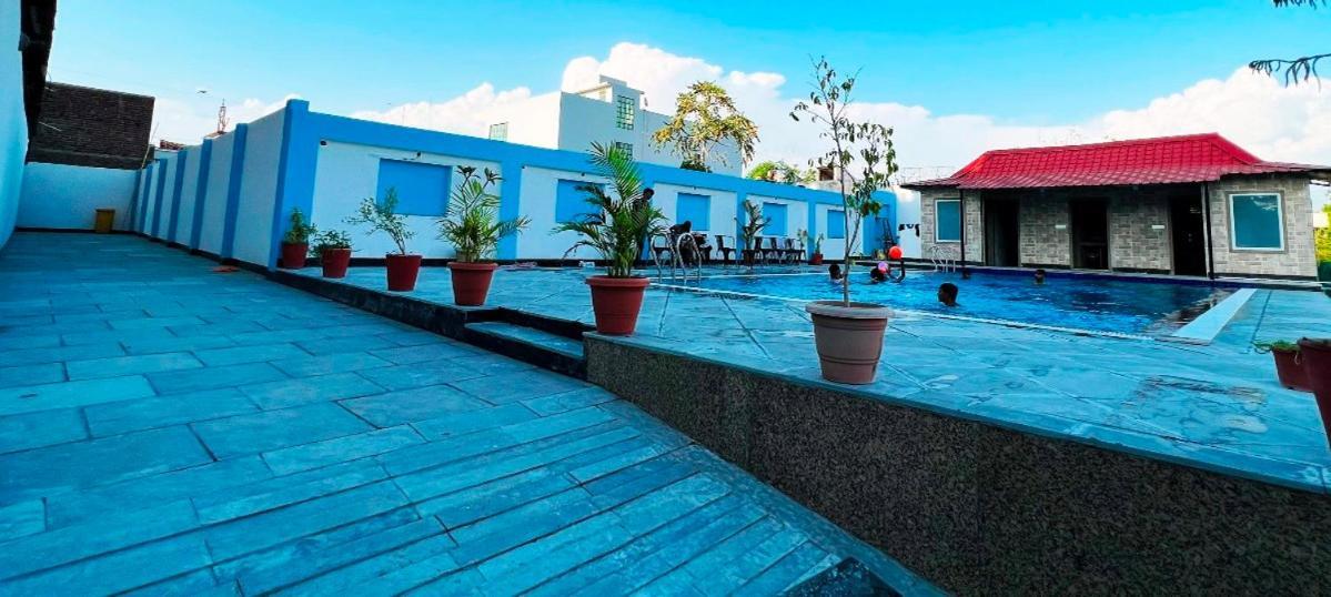 Dabok Hotel The Mewar מראה חיצוני תמונה