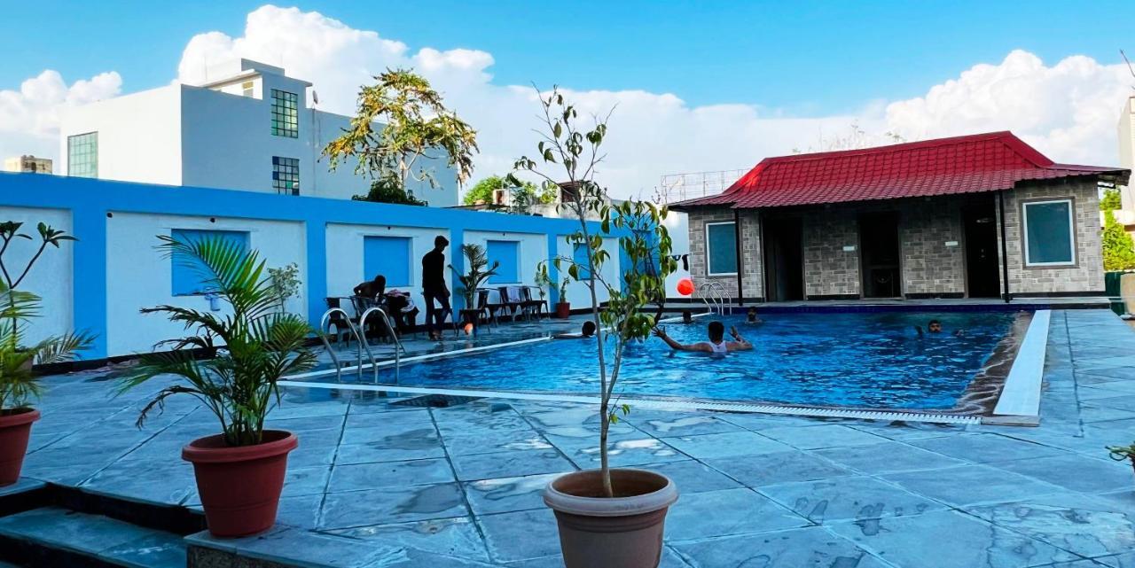 Dabok Hotel The Mewar מראה חיצוני תמונה