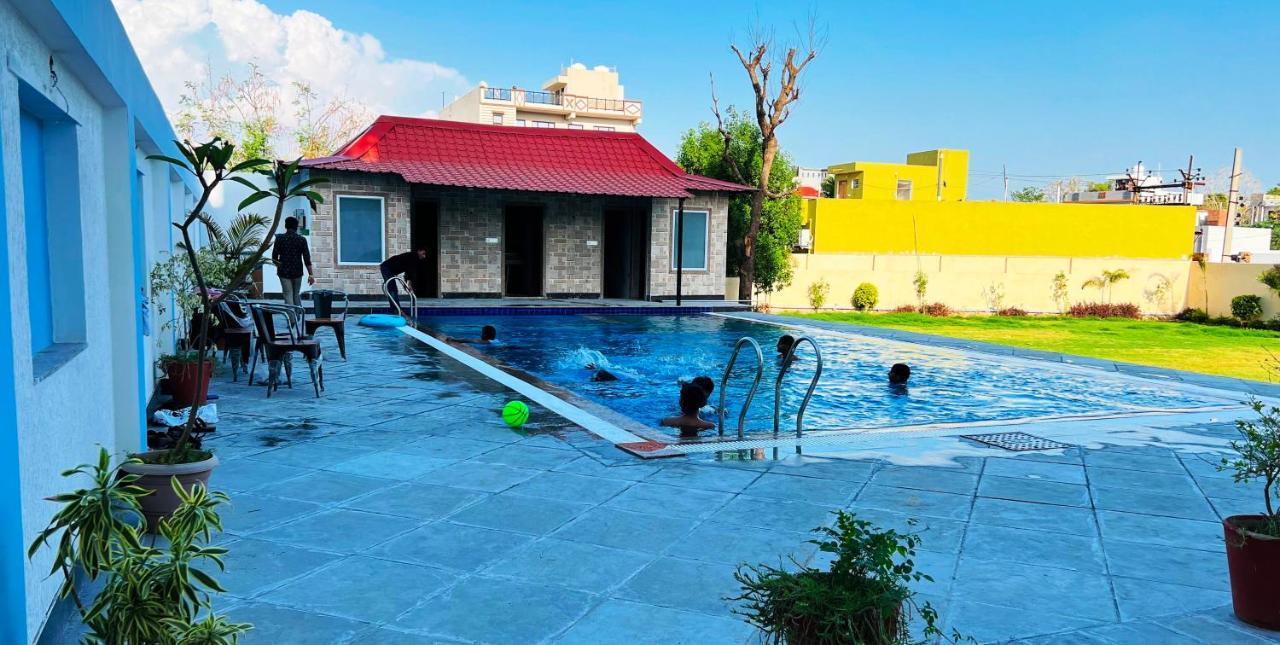 Dabok Hotel The Mewar מראה חיצוני תמונה